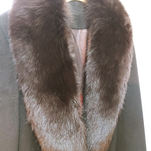 𝅺rare-beautiful Vintage Neiman Marcus Cashmere/Fox - Picture 3 of 8